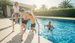 Escaleras de Piscina: Guía Completa de Elección